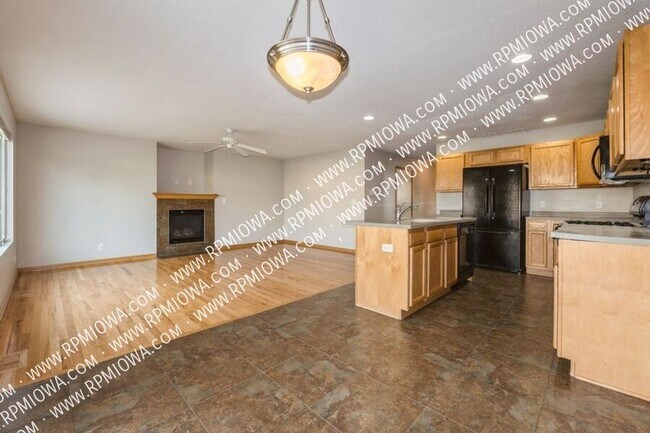 Foto del edificio - 440 SE Sagewood Cir