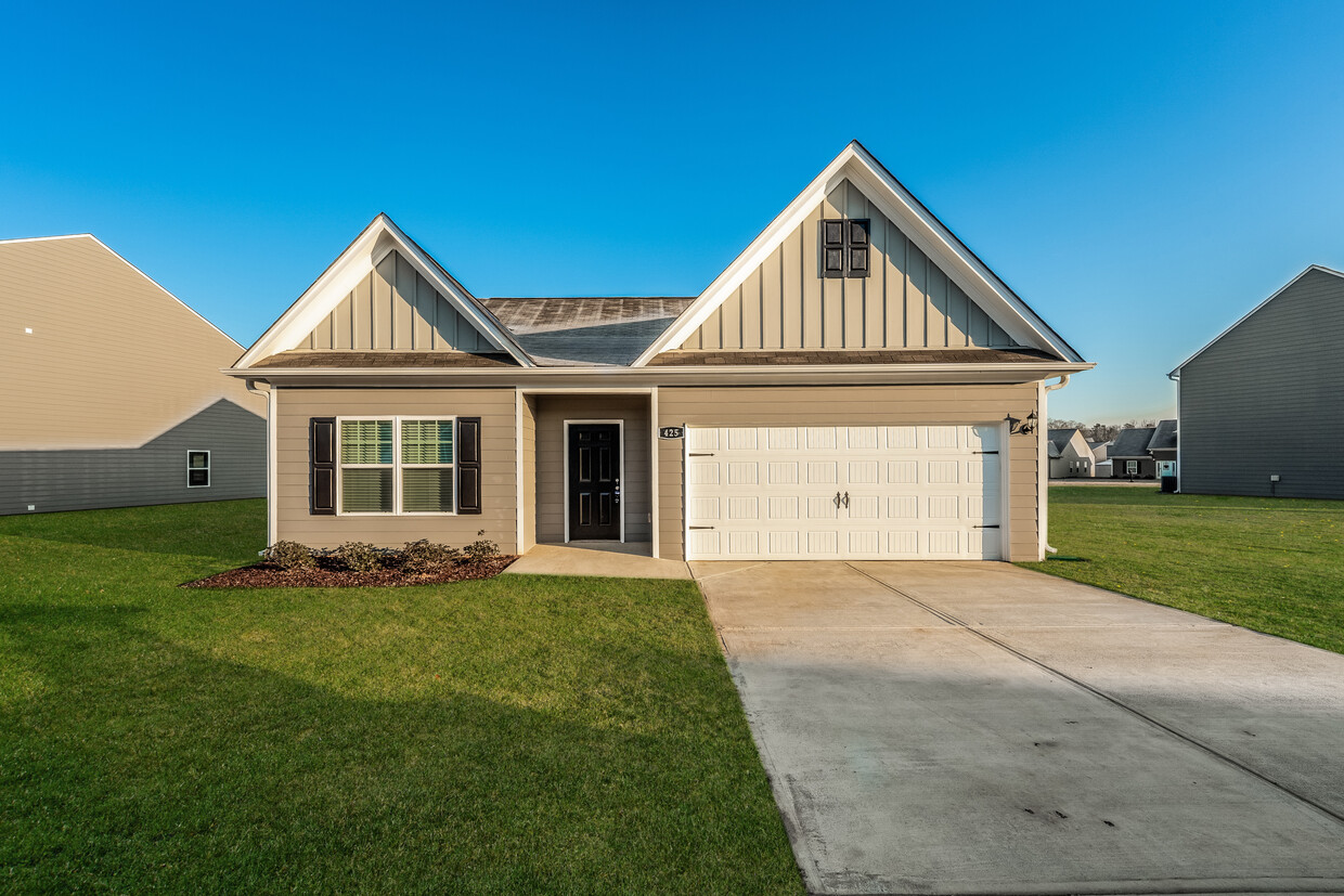 Foto principal - 425 Clover Cir