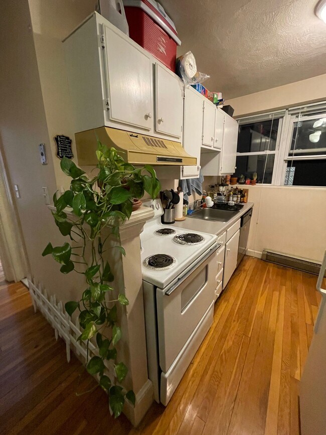 Foto del edificio - 402 Highland Ave