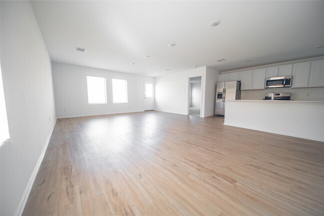 Foto del edificio - 9530 Brookside Point Dr