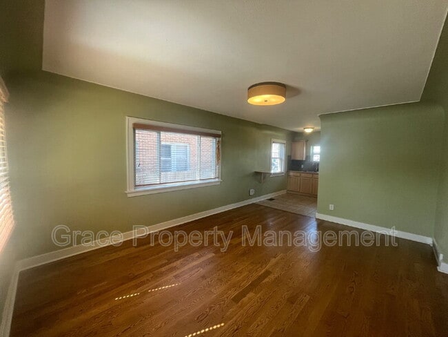 Foto del edificio - 2665 S Lincoln St