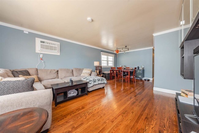 Foto del edificio - 21 Poplar St