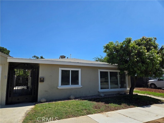 Building Photo - 1013 S Palm Ave
