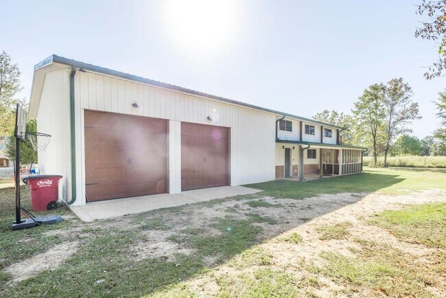 Foto del edificio - 5451 Walton Rd