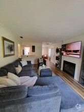 Building Photo - 821 Selwyn Oaks Ct