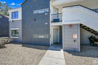 Building Photo - 3065 N 67th Ave