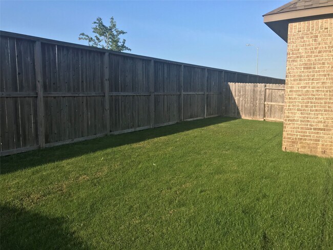 Foto del edificio - 23826 Via Viale Dr