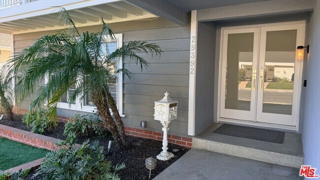 Foto del edificio - 29392 Hillrise Dr