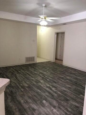 Building Photo - 116 Quince Ave