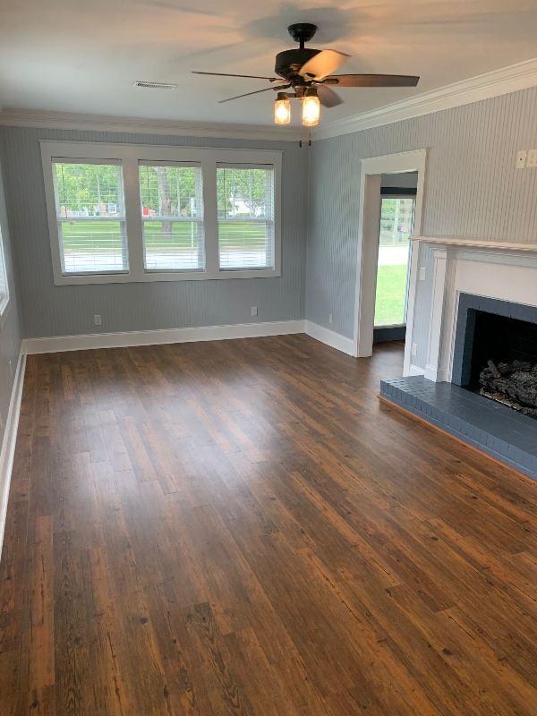 Building Photo - 933 W Home Ave