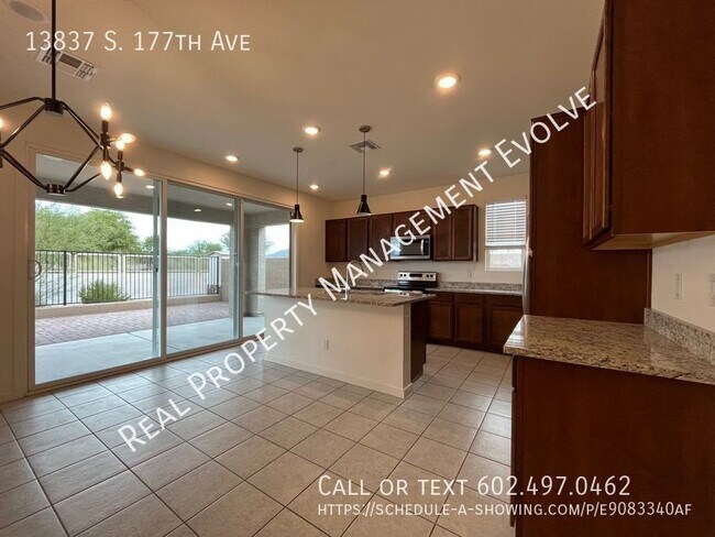 Building Photo - Newer Build Home in Gorgeous Goodyear!