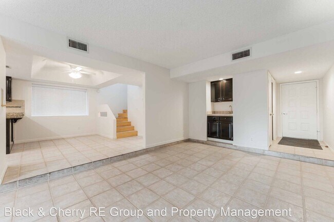Foto del edificio - 3 br, 2.5 bath House - 3369 Milenko Dr