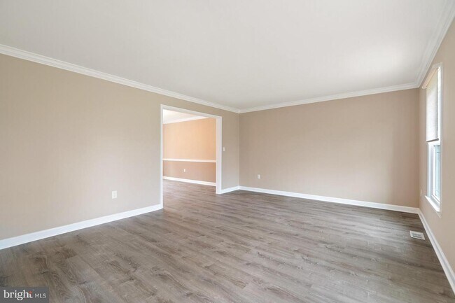 Building Photo - 1600 Sereno Ct