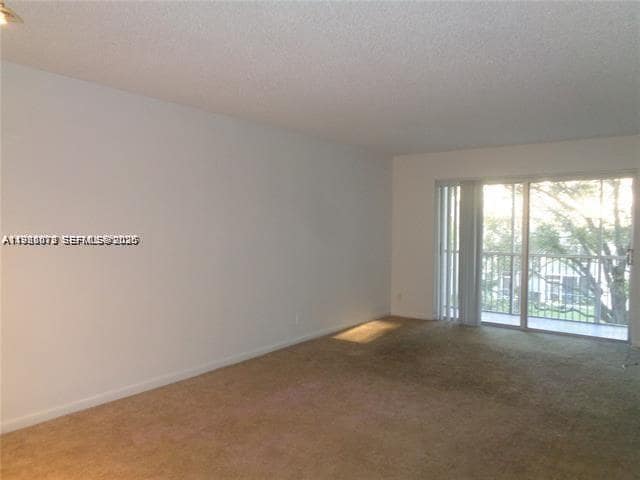 Building Photo - 1075 Riverside Dr