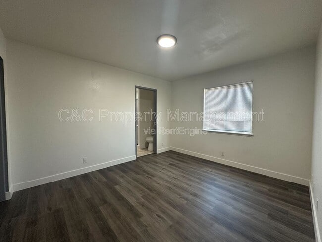 Building Photo - 21490 Bear Valley Rd