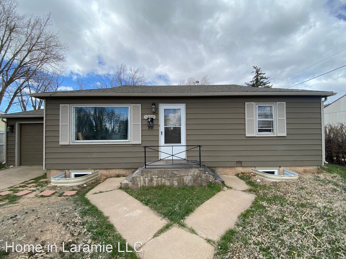 1325 Spring Creek Dr, Laramie, WY 82070 House Rental in Laramie, WY