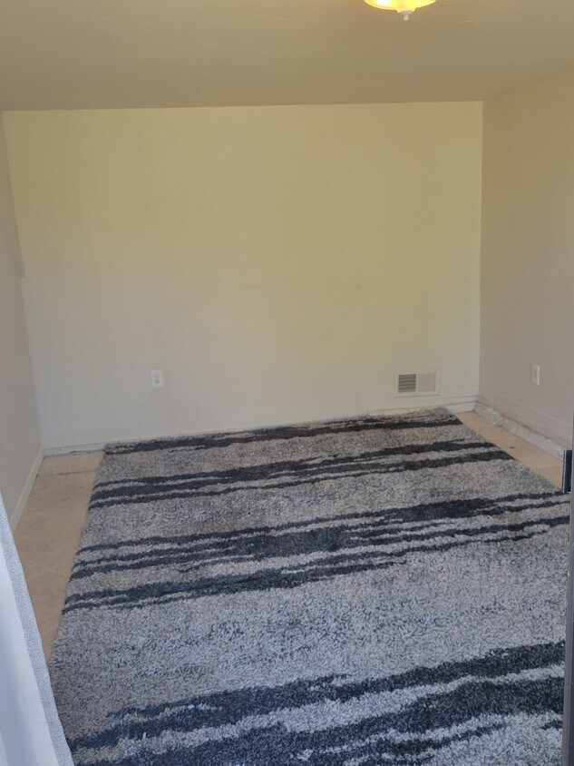 Foto del edificio - 661 S Diamond St