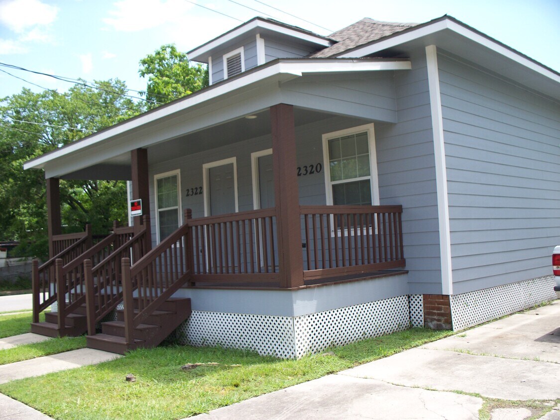 Building Photo - 2322 Chapman St