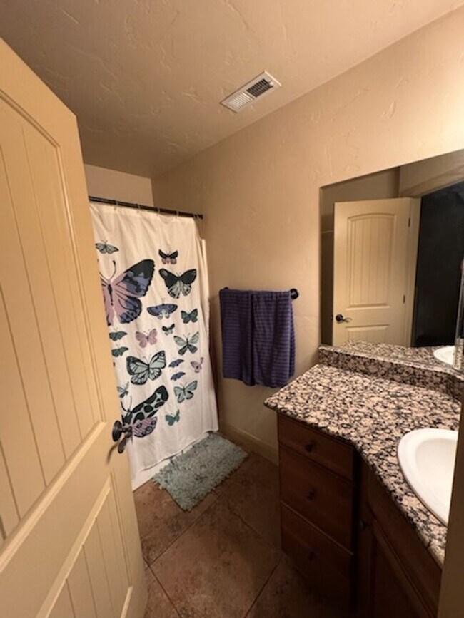 Foto del edificio - Charming Townhome