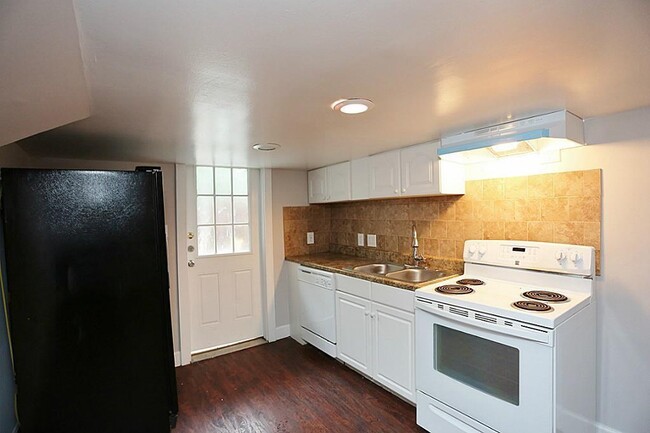 Building Photo - 4207 Driscoll St