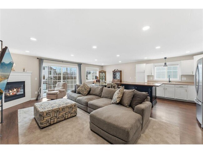 Foto del edificio - 7598 Crimson Ln