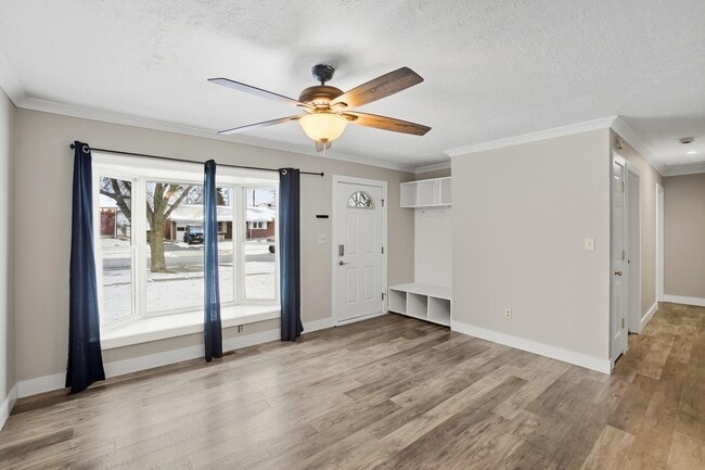 Building Photo - 946 N Westedge Dr