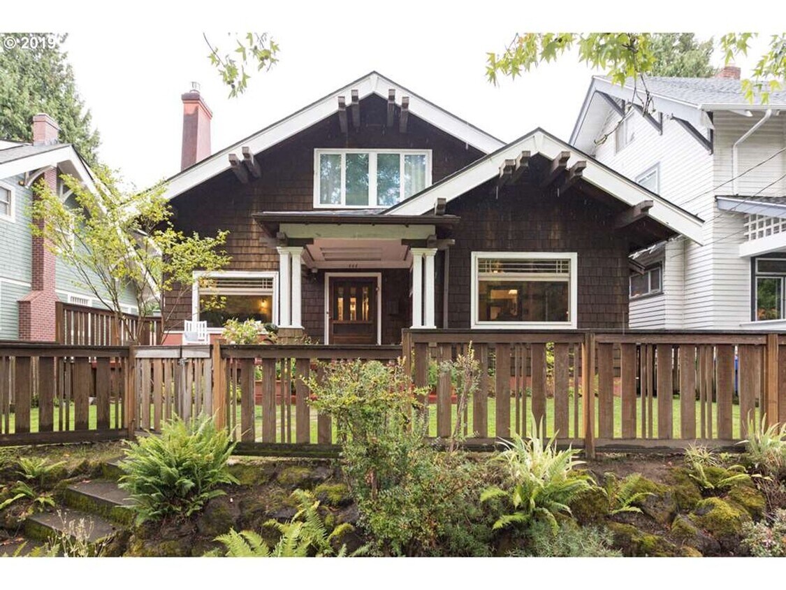 Primary Photo - RARE Laurelhurst Neighborhood 3bed 2bath C...