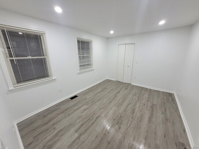 Foto del edificio - 77 Pine St