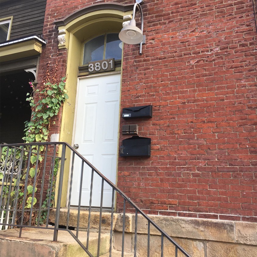 Foto principal - 3801 Penn Ave