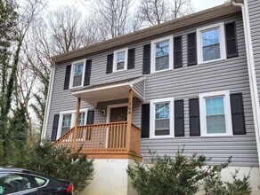 Building Photo - 1504 Mary Frances Pl