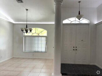 Building Photo - 7400 SW 37th Ct