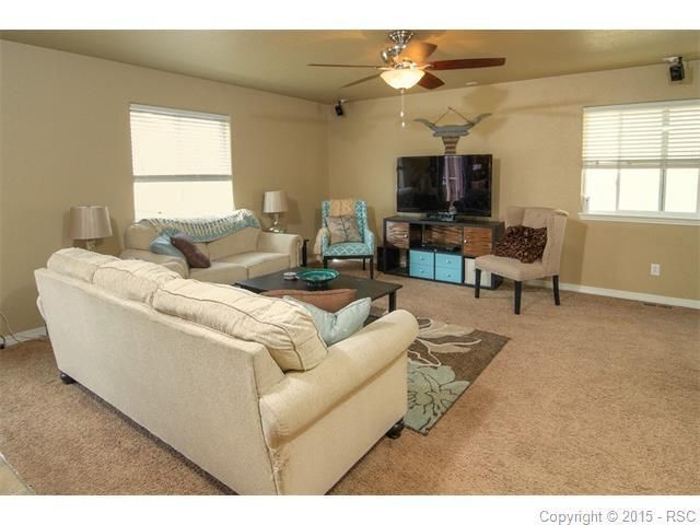 Foto del edificio - 909 Fire Rock Pl