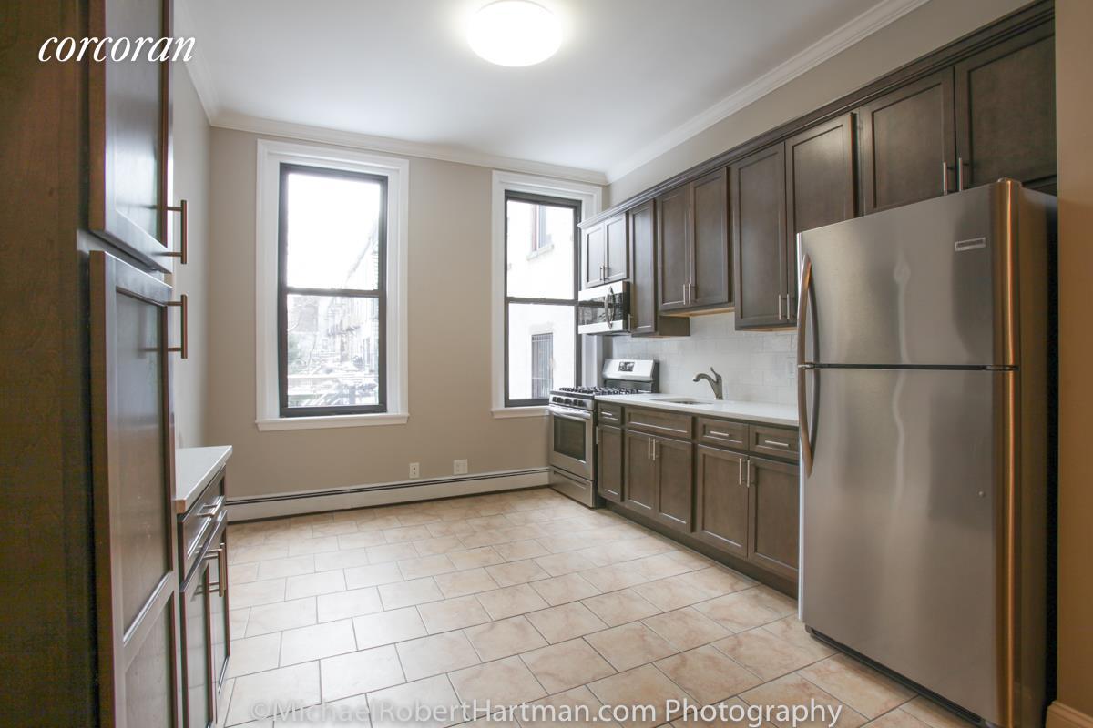 Primary Photo - 309 5th Ave