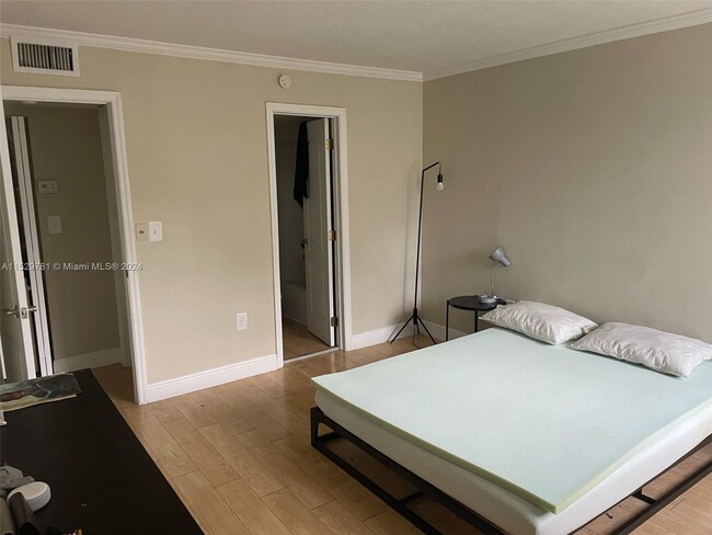 Foto del edificio - 6880 SW 44th St