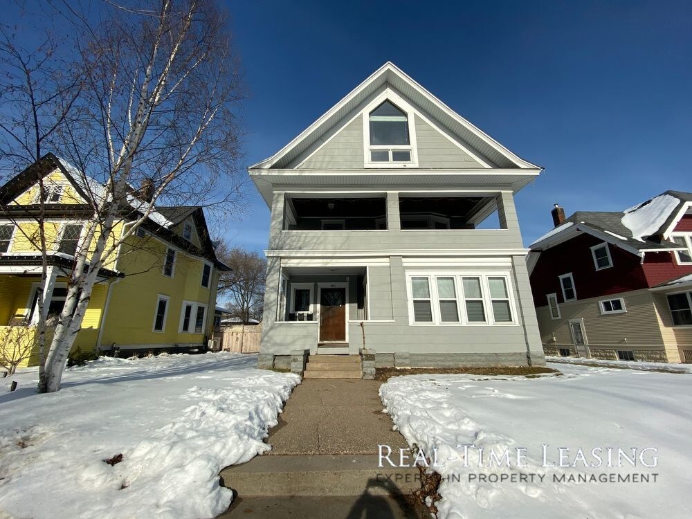 Primary Photo - 2BR/1 BA DUPLEX IN ST PAUL AVAILABLE NOW