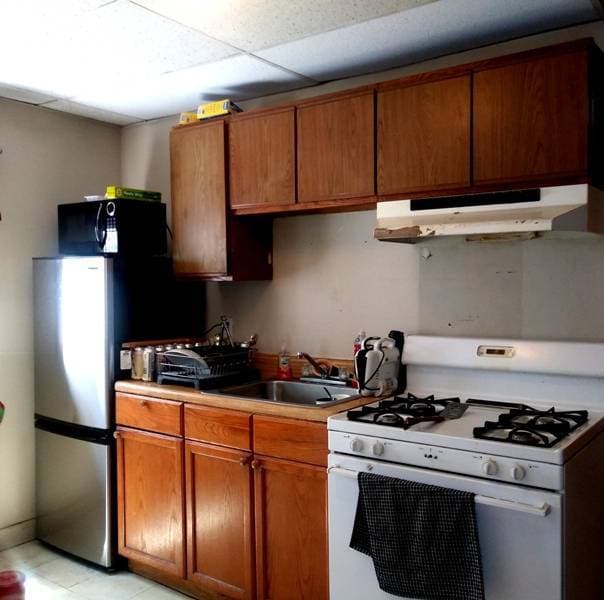 Building Photo - 169 Windsor St