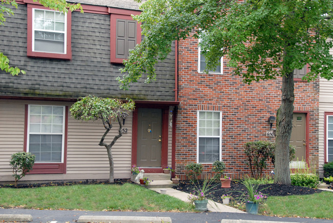 Building Photo - Stoneridge Apartments