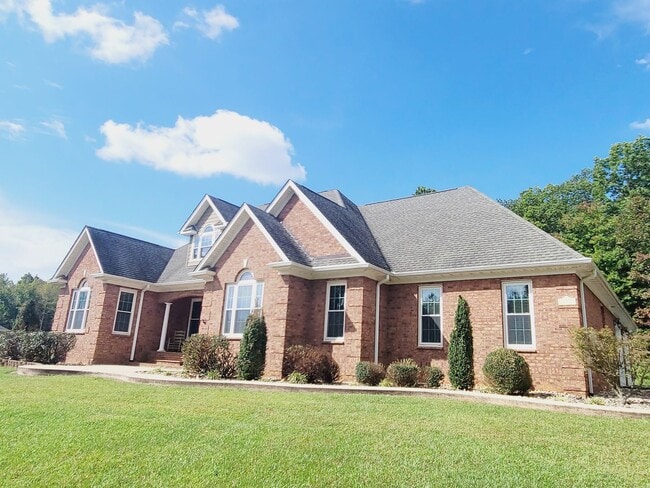 Photo - Beautiful Brick Ranch in Campbell County House