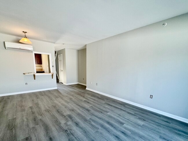 Foto del edificio - 466 Danbury Rd