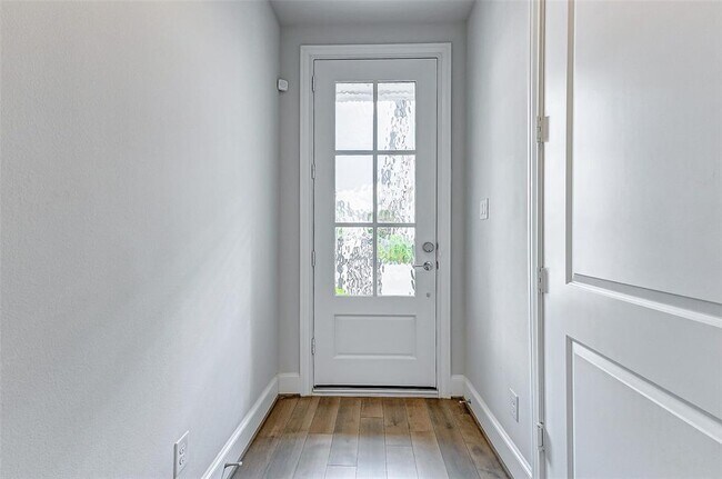 Foto del edificio - 1216 Timbergrove Park St