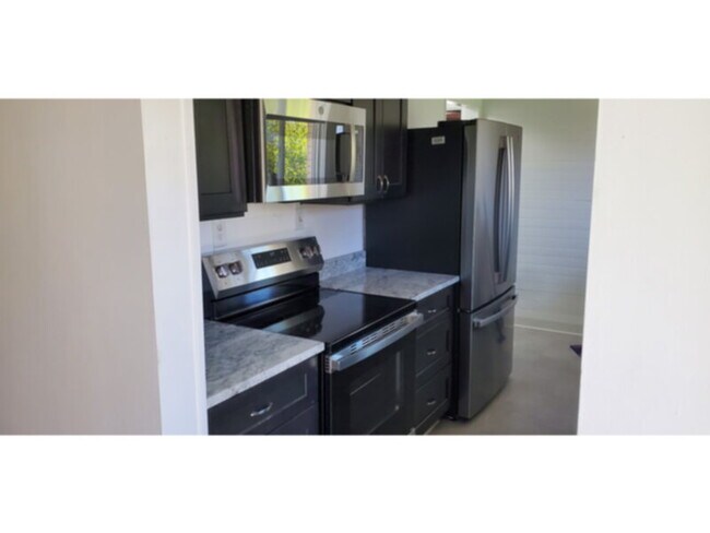 Foto del edificio - 1585 S Vallejo St