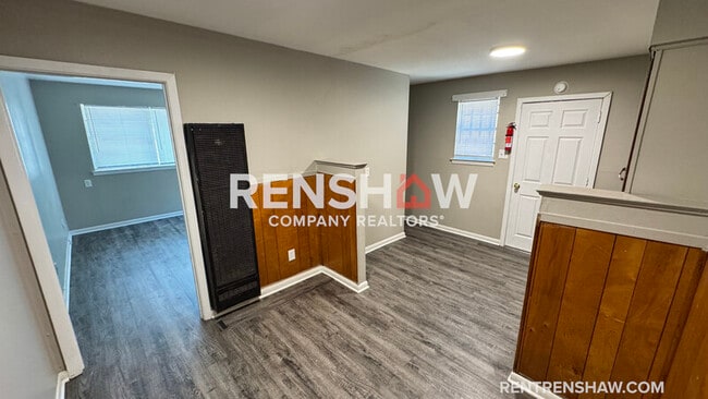 Building Photo - 1072 S Willett St