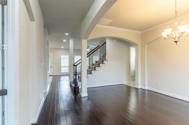 Building Photo - 2608 Pecan Creek Dr