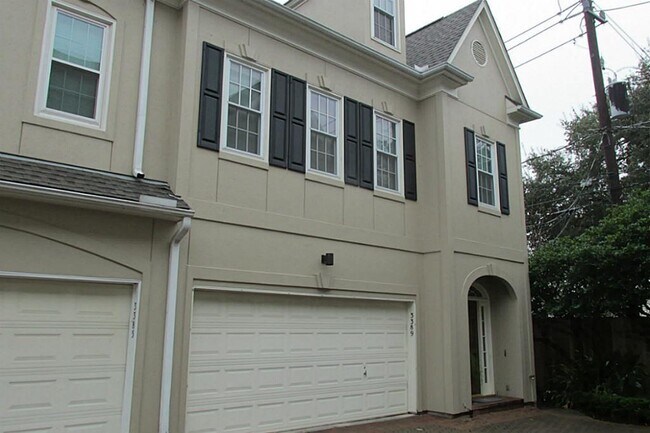 Building Photo - 3389 Maroneal St