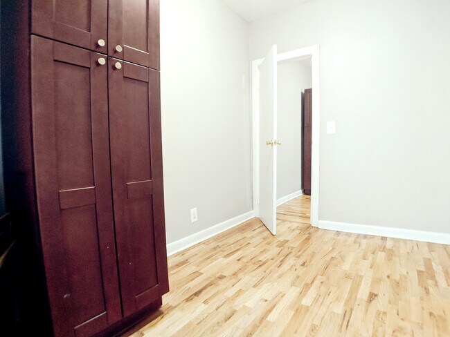 Building Photo - 145 Edgecombe Ave
