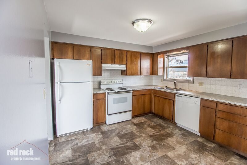 Primary Photo - 403 E Dalke Ave