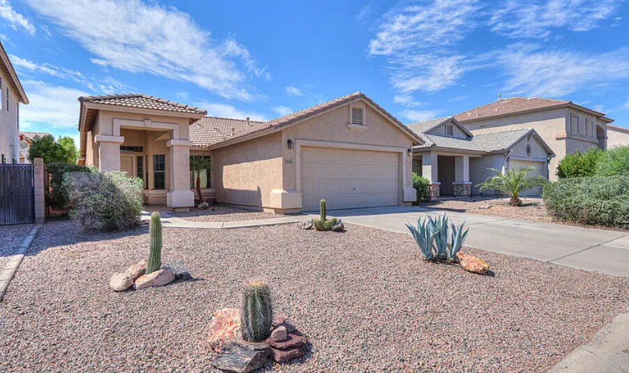 Foto principal - 44795 W Sandhill Rd
