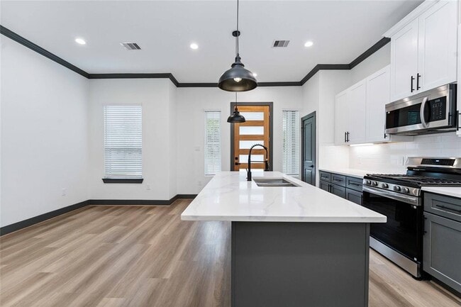 Foto del edificio - 7038 Smilax St