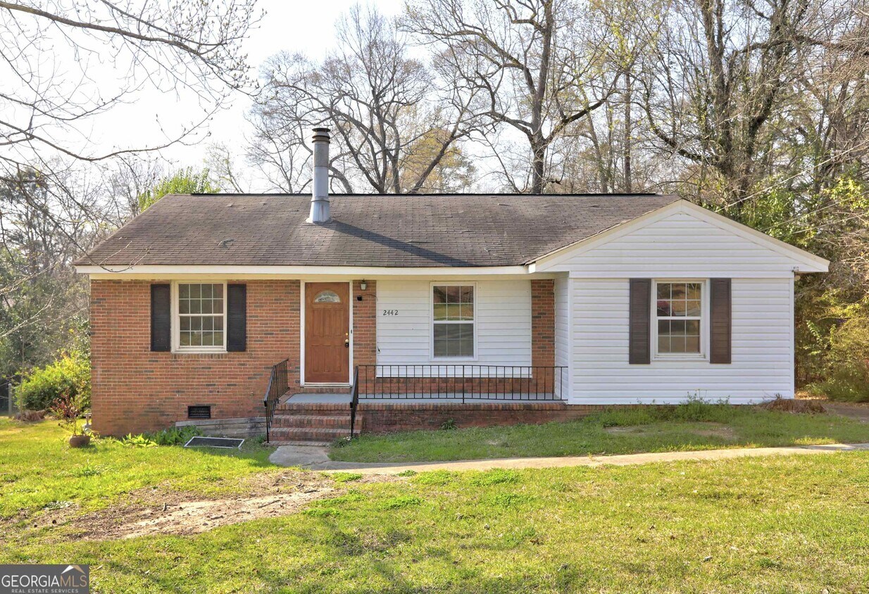 Primary Photo - 2442 Tredway Dr