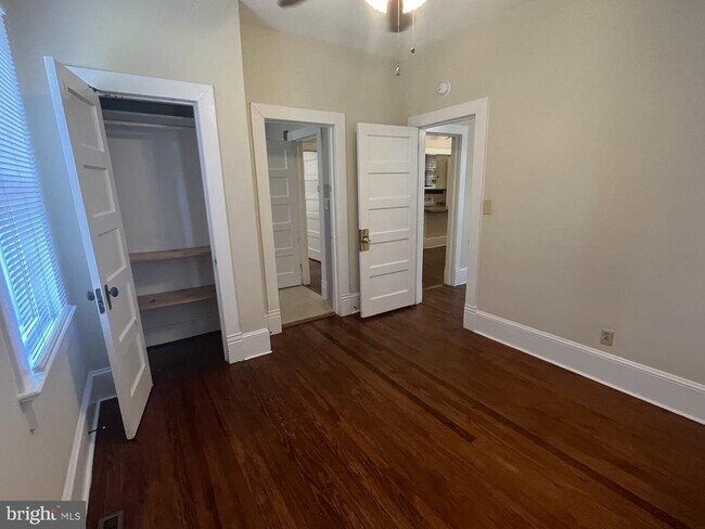 Foto del edificio - 1327 Hanover St